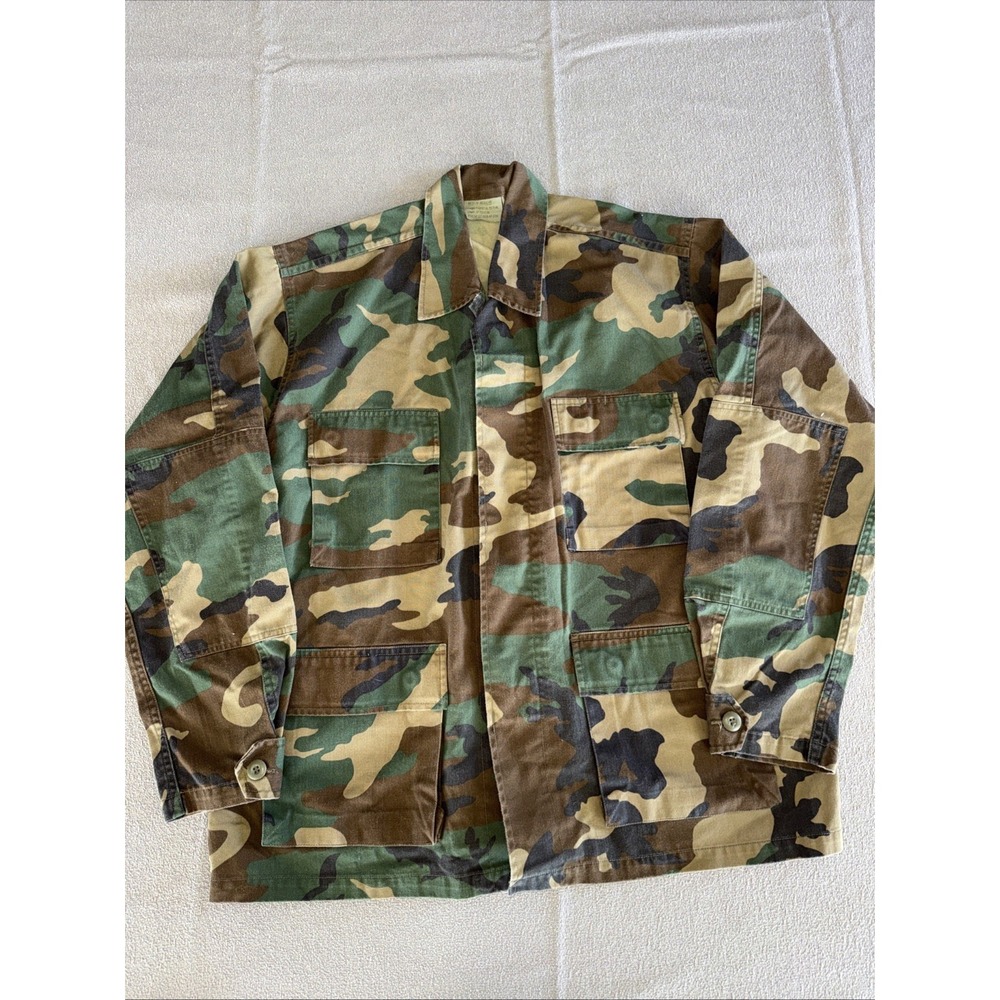 US Military Jacket Mens Medium Woodland Camo Shirt Chest 37-41 In Height 67-71"